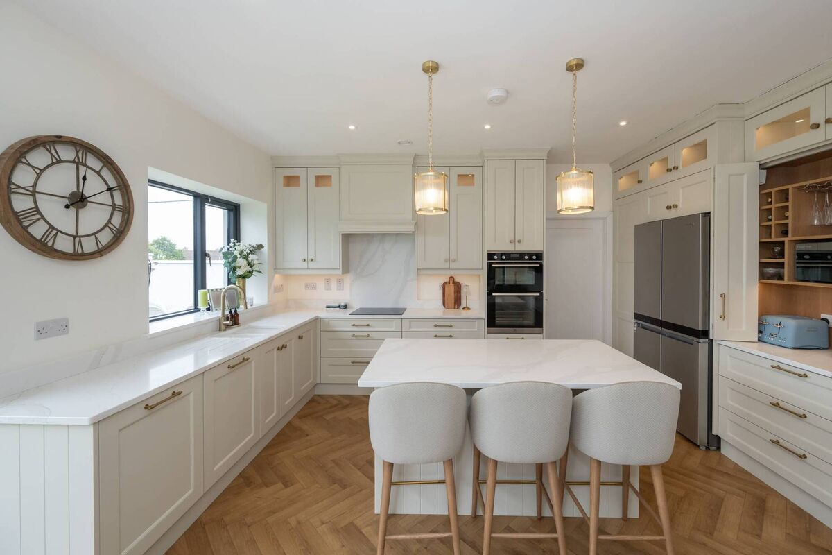 Italian Calcutta countertops in the kitchen