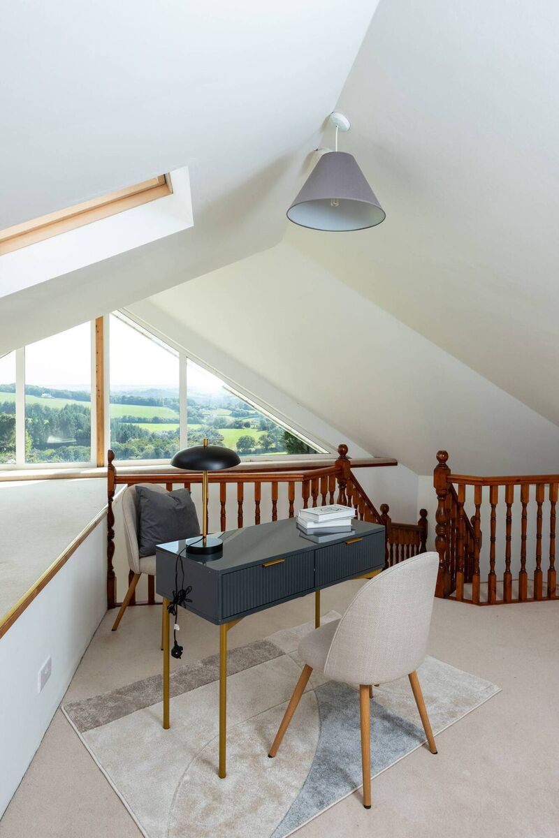 Mezzanine above main en suite bedroom