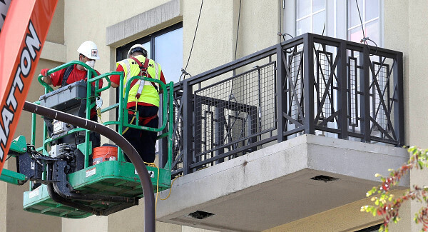 Berkeley apartments builder paid off expensive law suits for bad balcony building