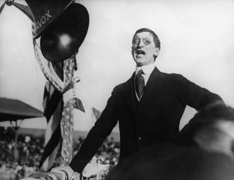 Éamon de Valera addressing a meeting in Los Angeles during his US tour as president of Dáil Éireann. Picture: Topical Press/Getty Éamon de Valera addressing a meeting in Los Angeles during his US tour as president of Dáil Éireann. Picture: Topical Press/Getty