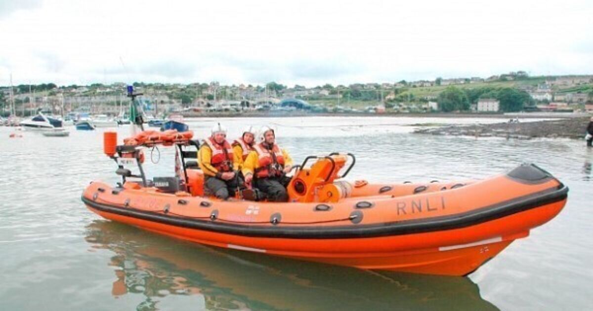 Six Cork teens rescued from raft