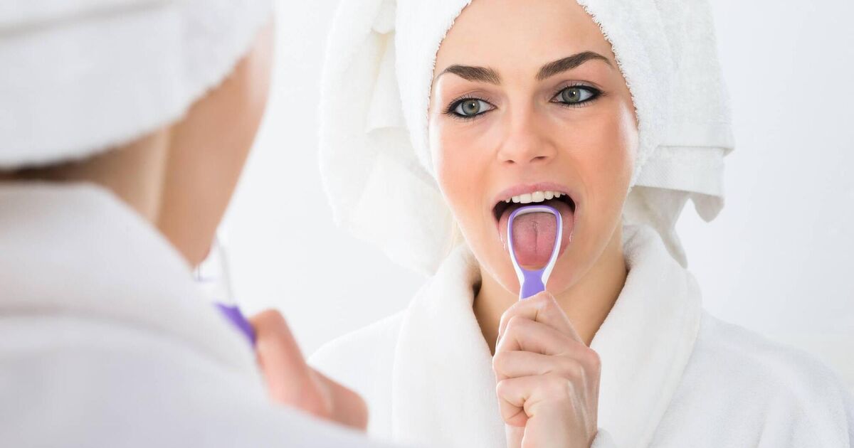 舌のスクレイピングがあなたの毎日の口腔の健康を磨くのにどのように役立つか