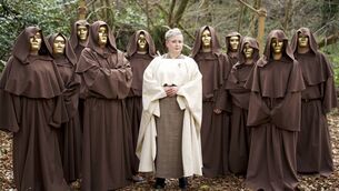 <p>Presenter Siobhán McSweeney was straight to the point in episode three of ‘The Traitors Ireland’ and made no effort to hide her disappointment: ‘The traitors are making a holy show of ye. Do ye not like money?’</p>