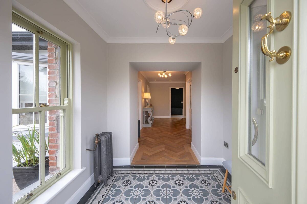 Porch extension with sash windows