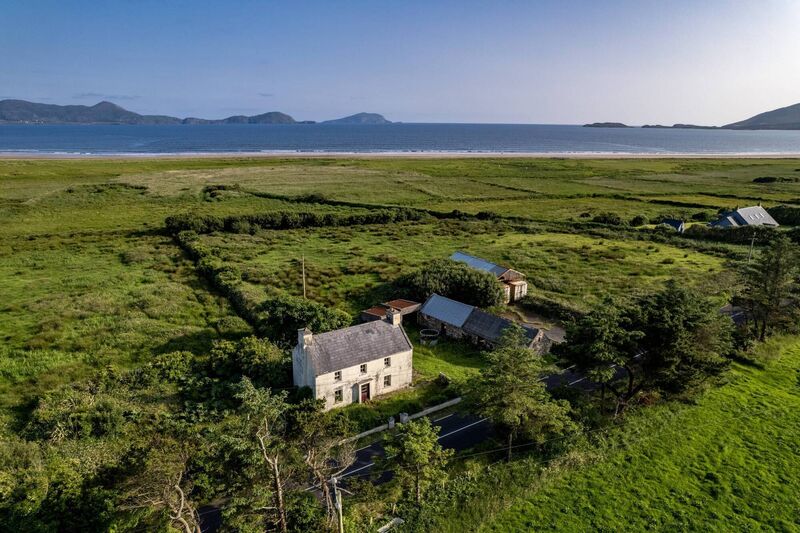 a derelict farmhouse on 21 acres between Kerry’s Ballinskelligs and Waterville.
