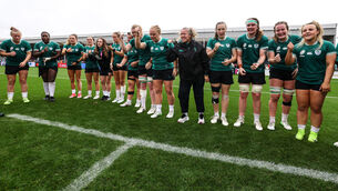 <p>LE CHEILE: The Irish team huddle up in the wake of their World Cup exit against France in Exeter on Sunday. Pic: Ben Brady/Inpho</p>