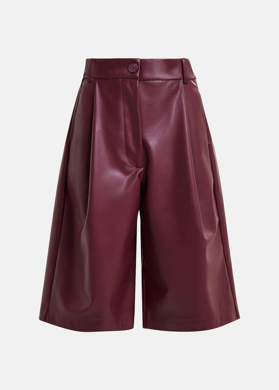 Faux leather Bermuda shorts, Essentiel Antwerp, €195 Faux leather Bermuda shorts, Essentiel Antwerp, €195
