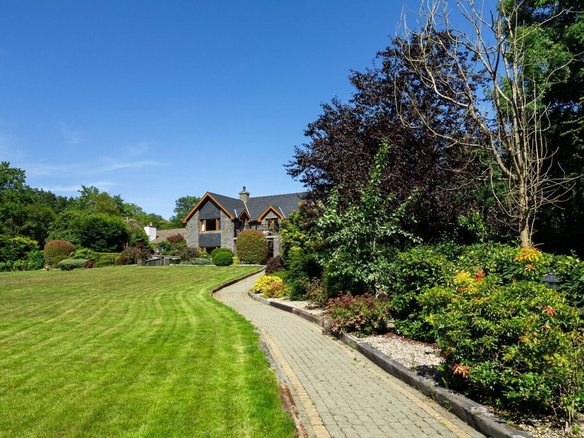 Fine stretch of lawn at Fairview