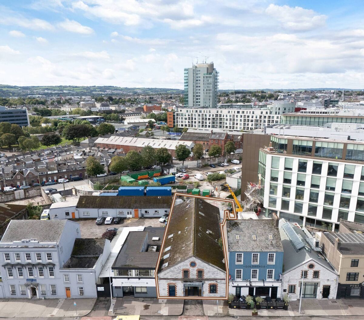 No 5 Victoria Road, a former grain warehouse backs onto Navigation Square office scheme with one million square feet of development due on stream at Kennedy Quay. Cushman &amp; Wakefield's Siobhán Young guides No 5 at €975,000