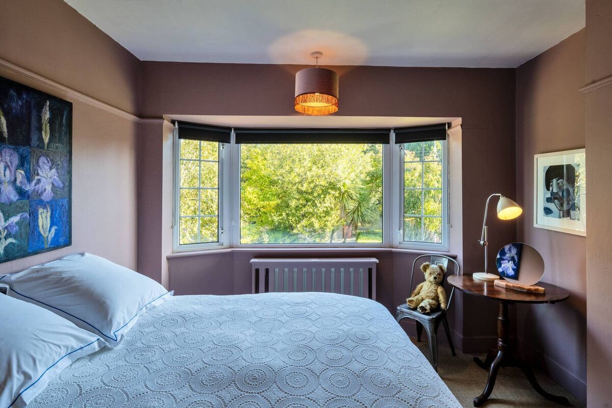 Front bedroom with bay window