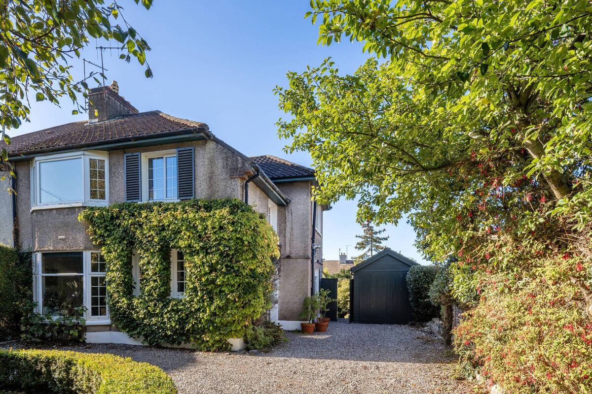 Main Douglas Road setting for The Rosary,  4 Ballincurrig Park Douglas modestly guided from €625,000 by Stephen Clarke of REA O'Donoghue Clarke. Pictures: Janice  O'Connell/F22 