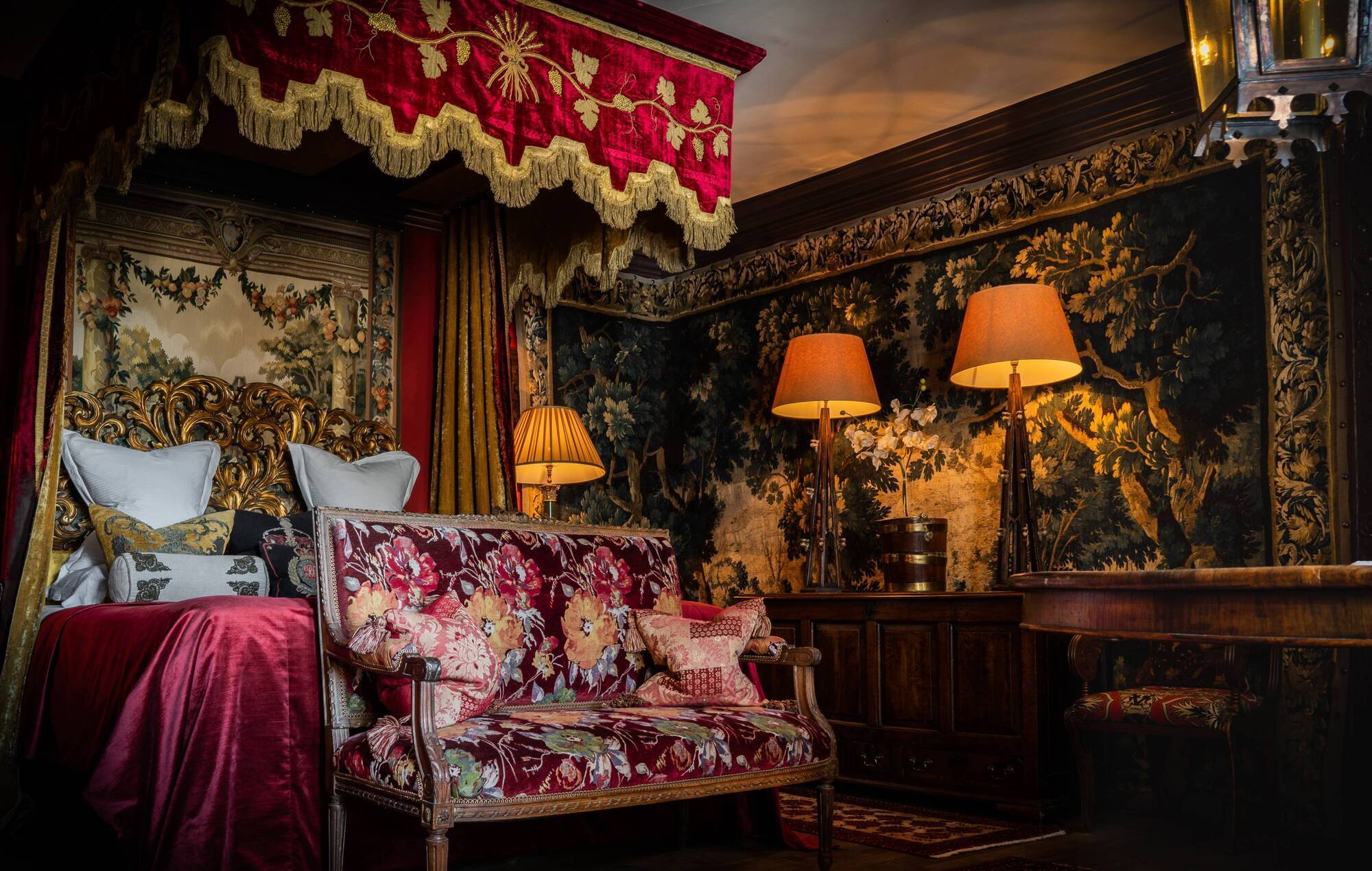 Departure Lounge: Prepare for autumn with a trip to Edinburgh's Witchery Hotel