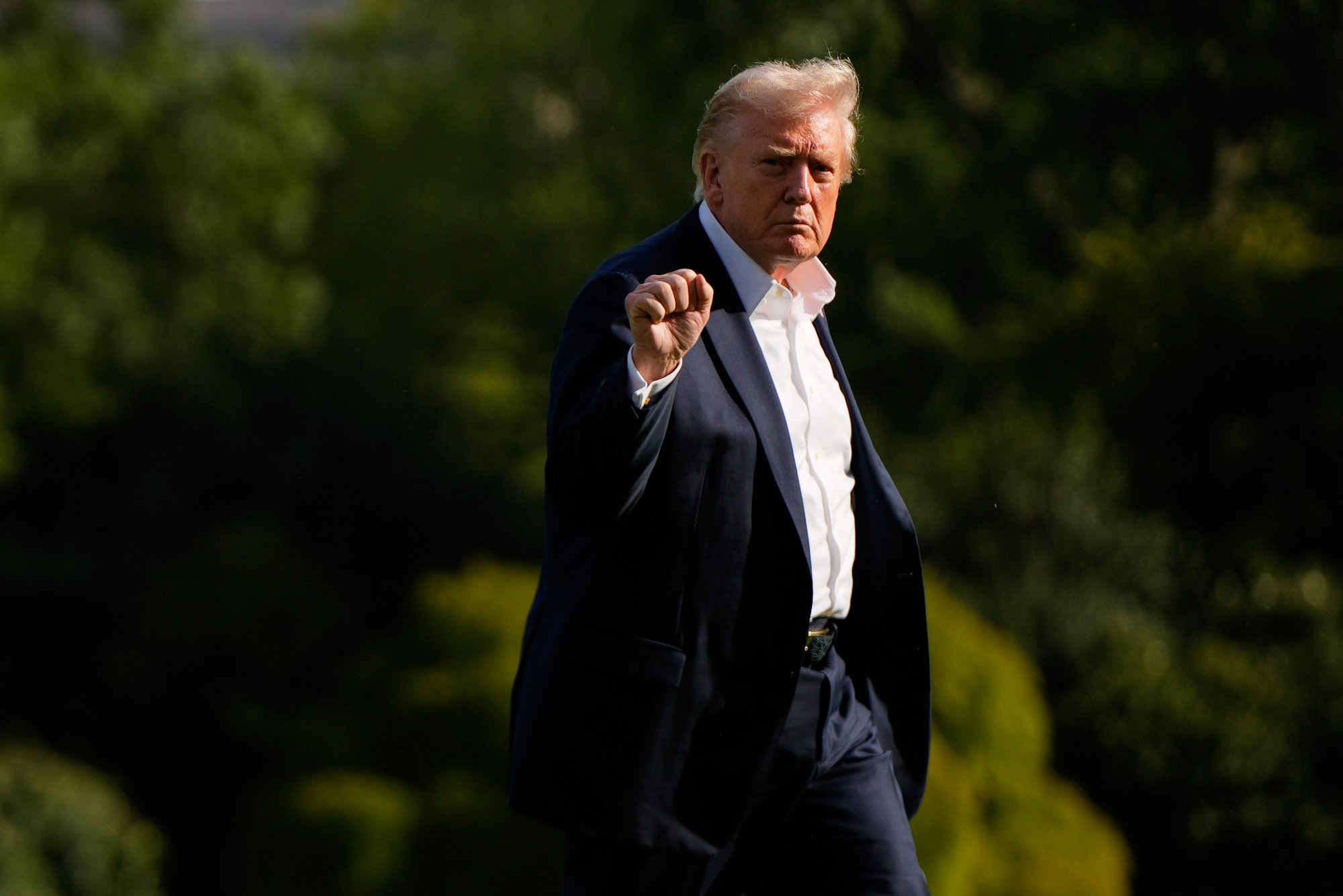 Donald Trump to speak at hastily called meeting of top military leaders, says official