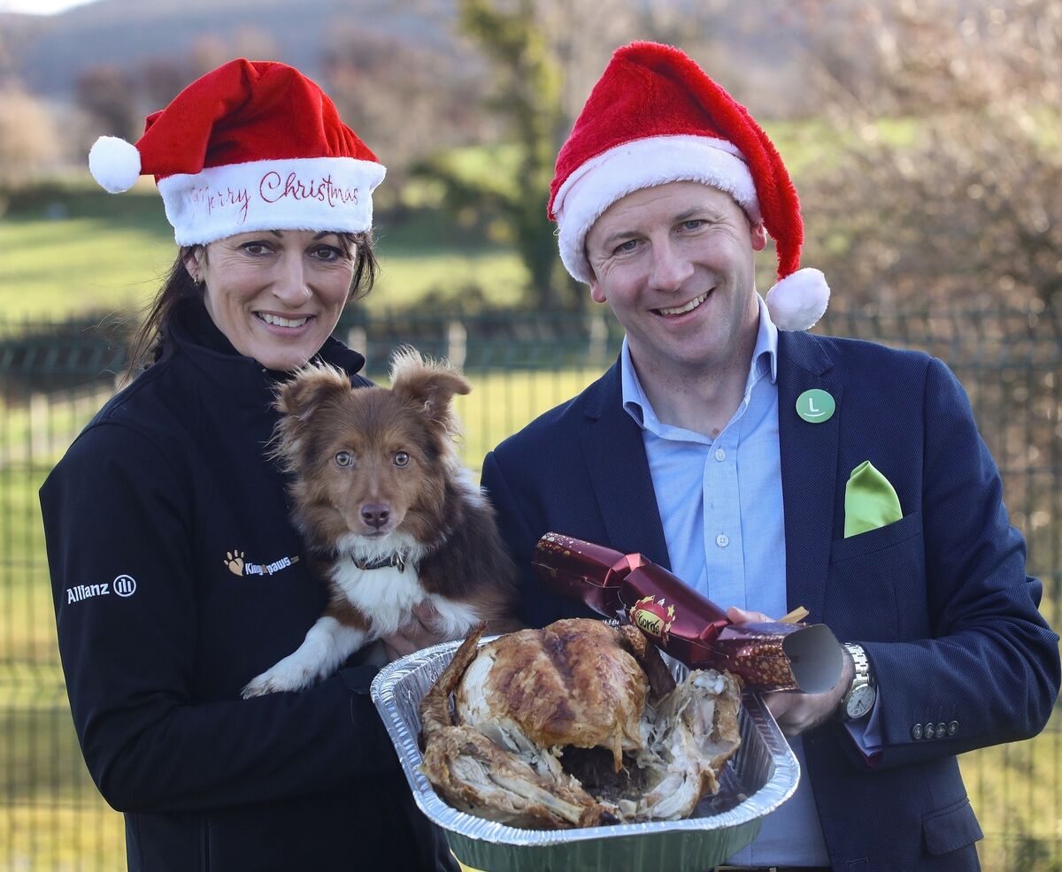Suzanne McGovern of the DSPCA with Graham Ross of Lottoland and Wilbur the puppy. Pic: Lorraine O’Sullivan Suzanne McGovern of the DSPCA with Graham Ross of Lottoland and Wilbur the puppy. Pic: Lorraine O’Sullivan