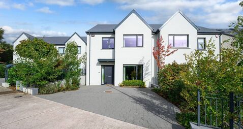 Some snazzy décor and handy travel at €465k Ballinglanna home