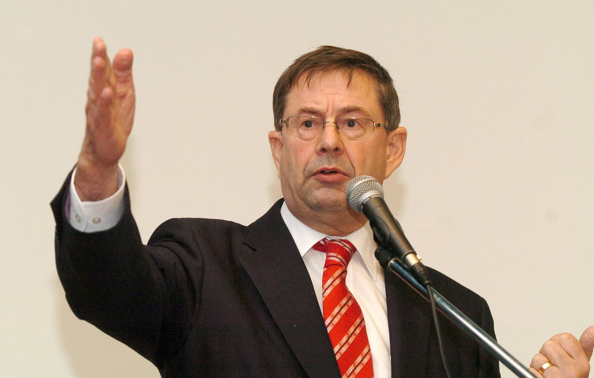 Paul Hosford: Eamon Ó Cuív's defence over hiring of ex-prisoner speaks to his belief in rehabilitation