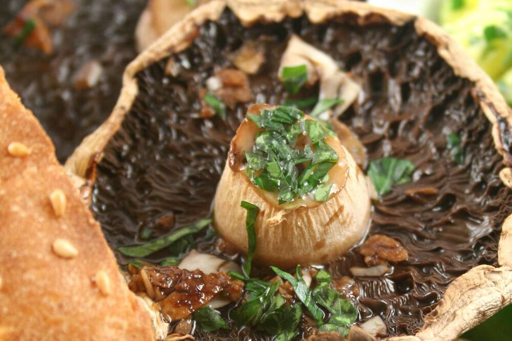 Portobello Mushrooms with Garlic and Parsley Butter