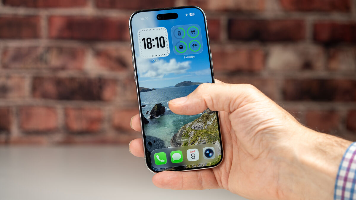 The 6.5-inch OLED display has vivid colours and smooth 120Hz ProMotion scrolling. Picture: Noel Campion.