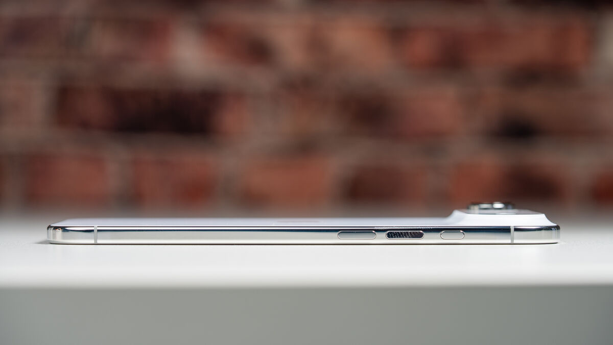 Battery life comfortably lasts a full day of mixed use, while MagSafe and Qi2 wireless charging keep things simple on the go. Picture: Noel Campion.