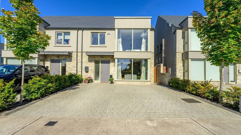 €695k Aylesbury home near Cork Con can expect a strong buyer lineout 