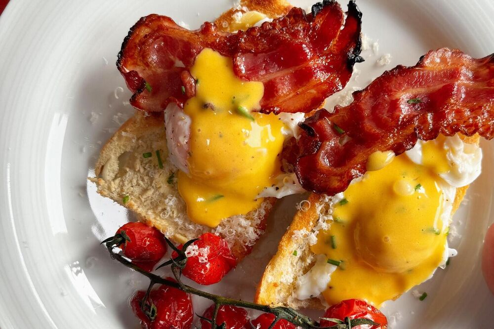 Eggs Benedict