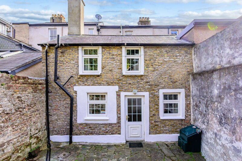 Rear annexe Rear annexe