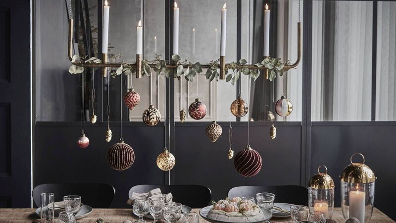 Ditch red and green: The five runway-inspired Christmas looks taking over Irish homes