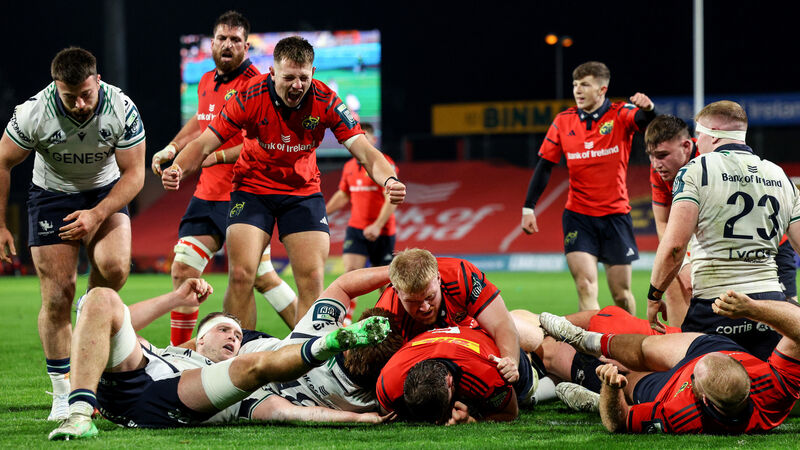 Munster swap fireworks for fight and scrap their way past Connacht to stay perfect  Munster swap fireworks for fight and scrap their way past Connacht to stay perfect