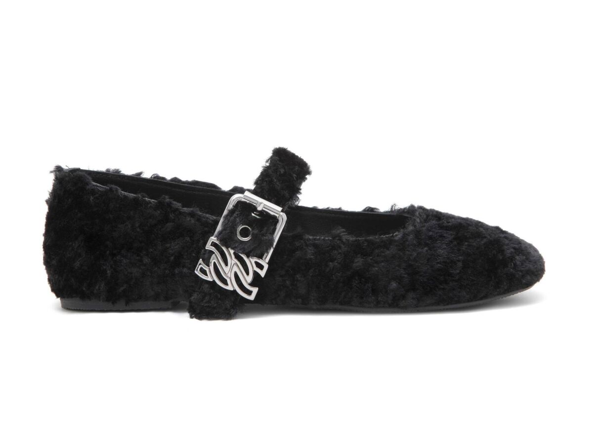 Faux fur ‘Valsenales’ ballet flats, Casadei, €425 Faux fur ‘Valsenales’ ballet flats, Casadei, €425