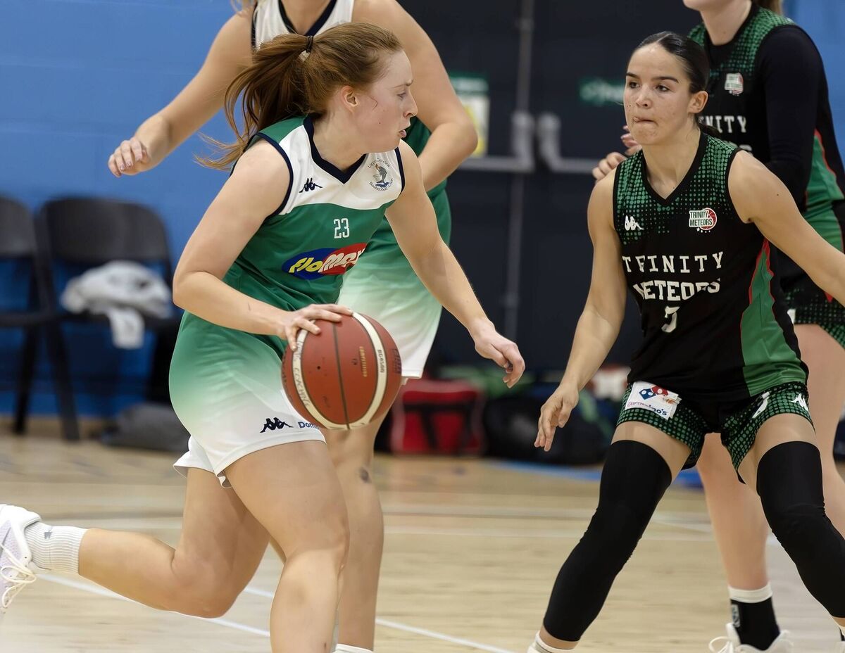 Liffey Celtics Sorcha Tiernan runs at last year's team-mate, Hazel Finn, who now plays for Trinity Meteors. Pic: Sean Brilly Liffey Celtics Sorcha Tiernan runs at last year's team-mate, Hazel Finn, who now plays for Trinity Meteors. Pic: Sean Brilly