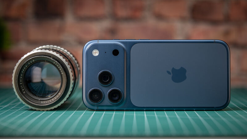 The improved 4x telephoto lens delivers optical-quality zoom up to 8x hybrid magnification. Picture: Noel Campion. The improved 4x telephoto lens delivers optical-quality zoom up to 8x hybrid magnification. Picture: Noel Campion.