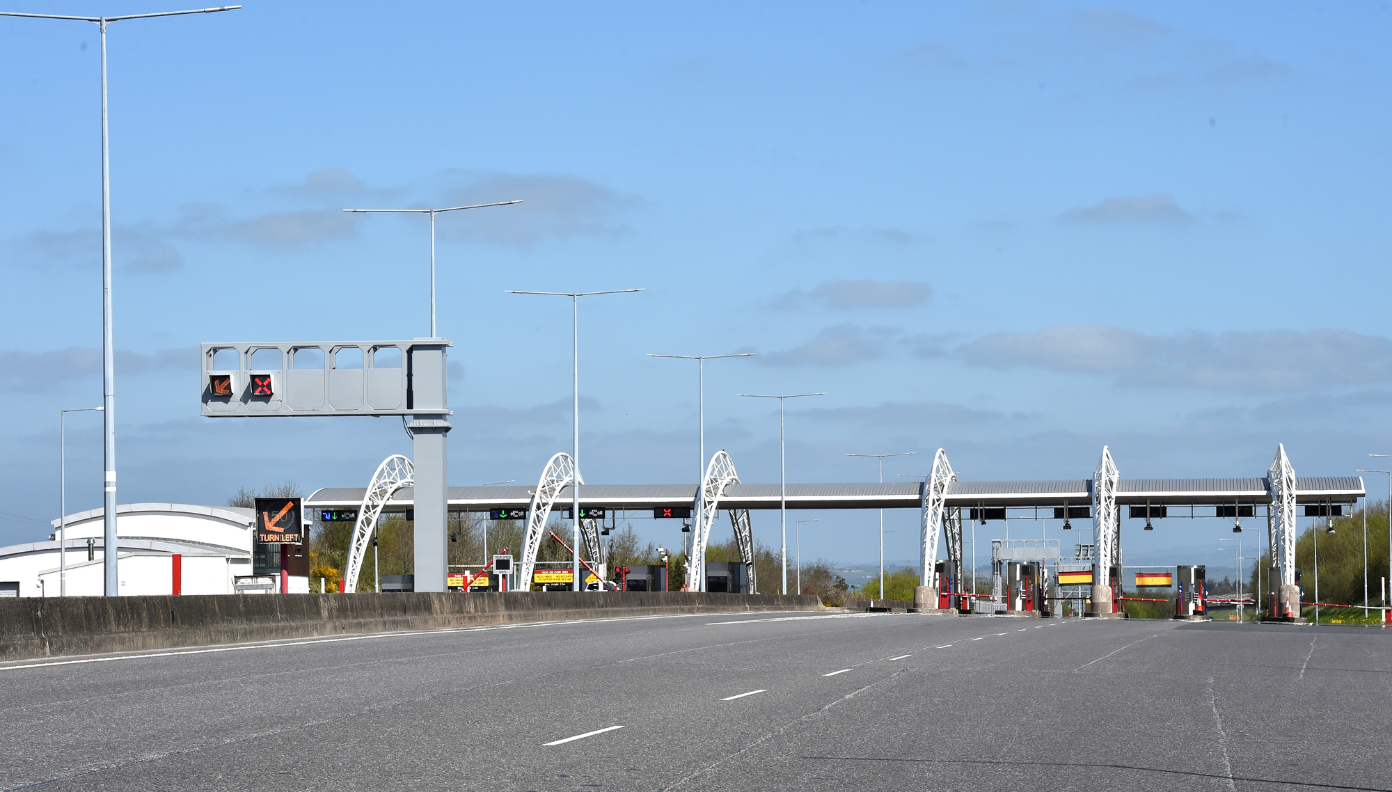 Toll roads to impose rises of between 10c and €1 from January