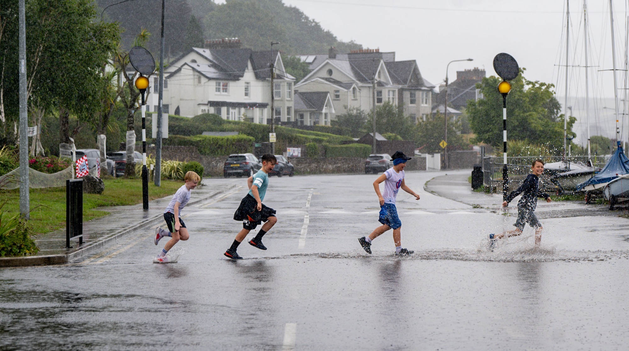 Weather warnings for Cork and Kerry kick in ahead of wet Halloween weekend