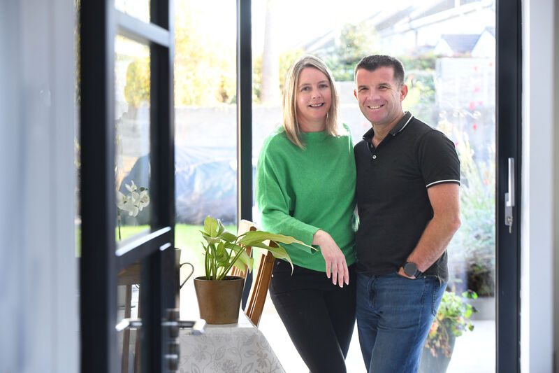 Darren Hedden whio was treated for Prostate cancer in 2023 with his wife Pauline . Photograph Moya Nolan Darren Hedden whio was treated for Prostate cancer in 2023 with his wife Pauline . Photograph Moya Nolan