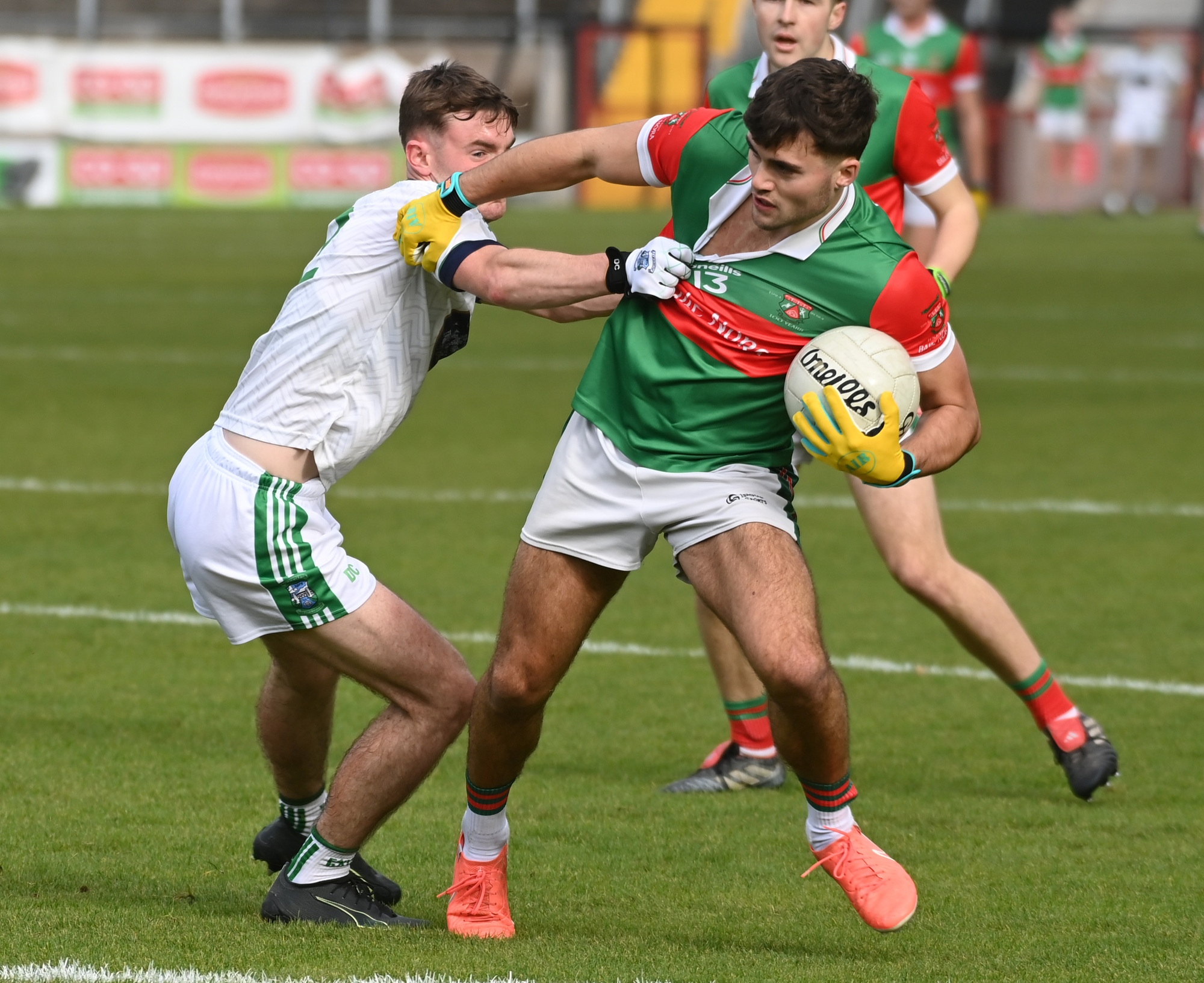 Two pointer from Lordan at the death seals draw for Ballinora against Ilen Rovers
