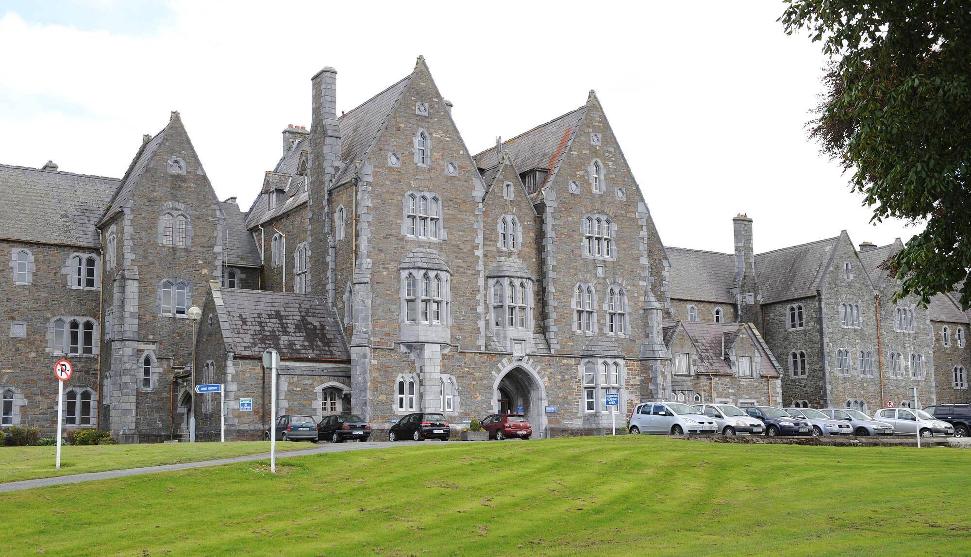 HSE spending €2.5m leasing properties in Kerry despite maintaining 14 vacant facilities