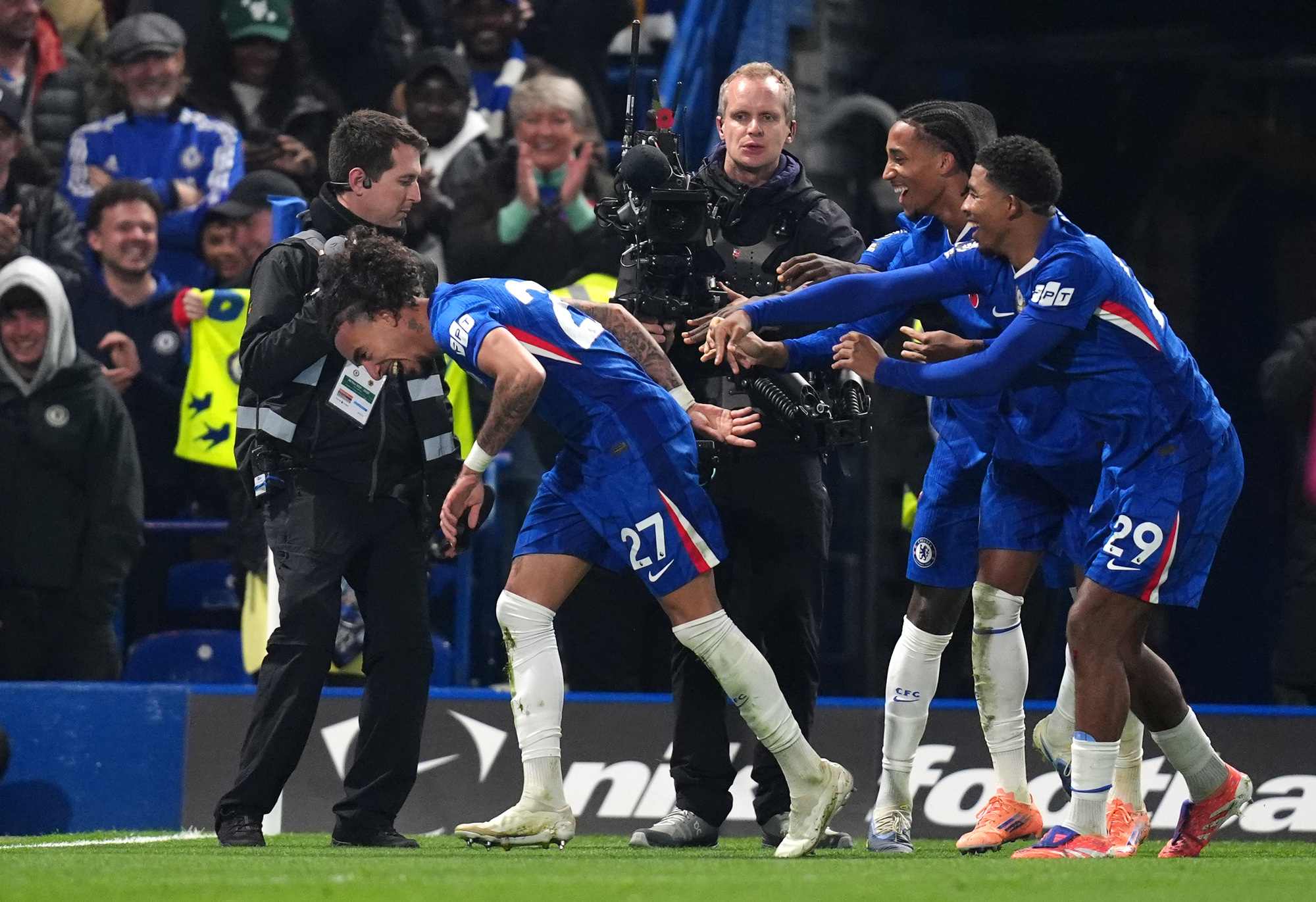 Routine taming of Wolves sends Chelsea into second 