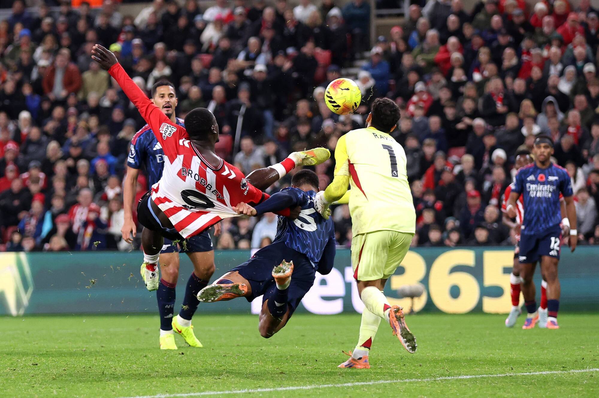 Run over but Eze urges Arsenal not to wallow
