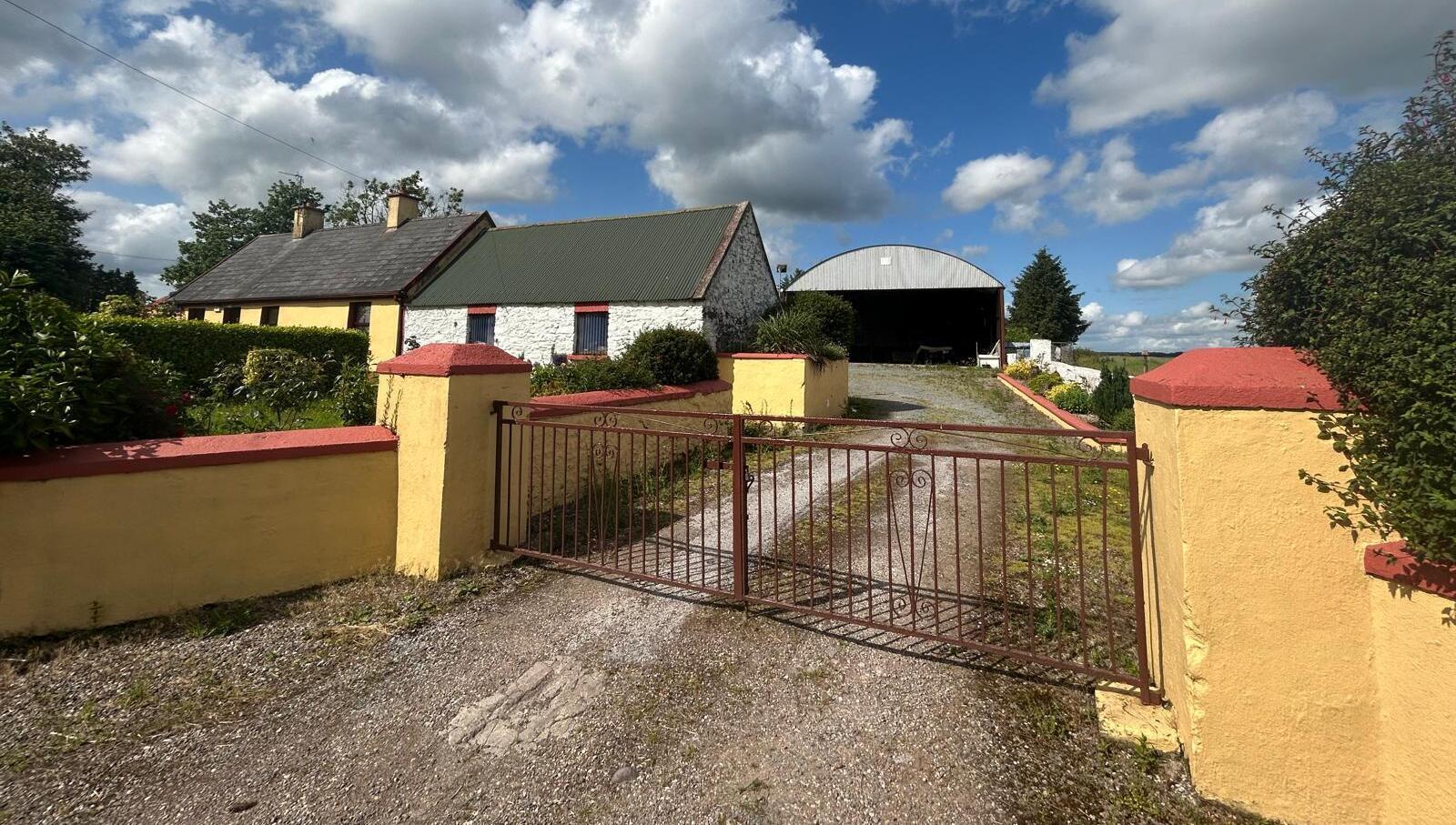 The traditional farmhouse comprises a kitchen, living room, parlour, bathroom and two bedrooms.