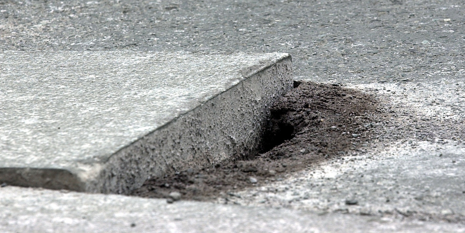 Man succeeds in appealing court refusal to compensate him over fall due to hole in footpath
