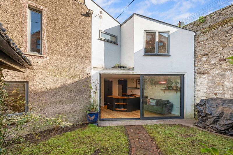 Classy rear extension at No 31 Prosperity Square, Cork city. Classy rear extension at No 31 Prosperity Square, Cork city.
