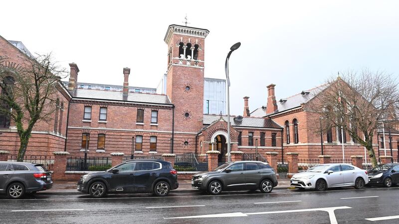 Cork man who made death threats to woman and wielded broken bottle at gardaí is jailed