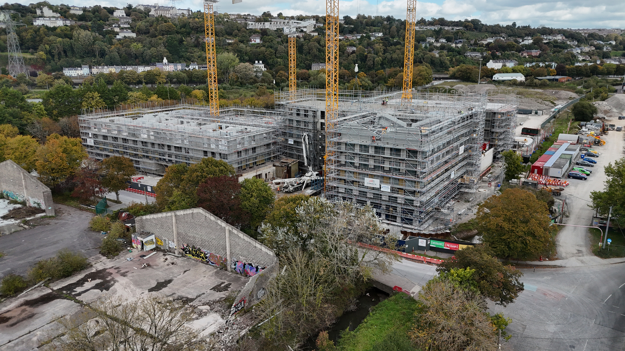 Government reveals intention to replace apartment planning guidelines during legal challenge
