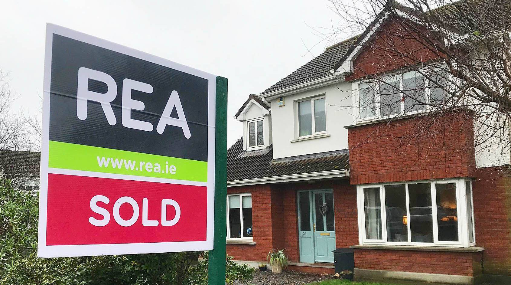 Median mortgage for first-time buyers up €24,000, while median income rises €4,000