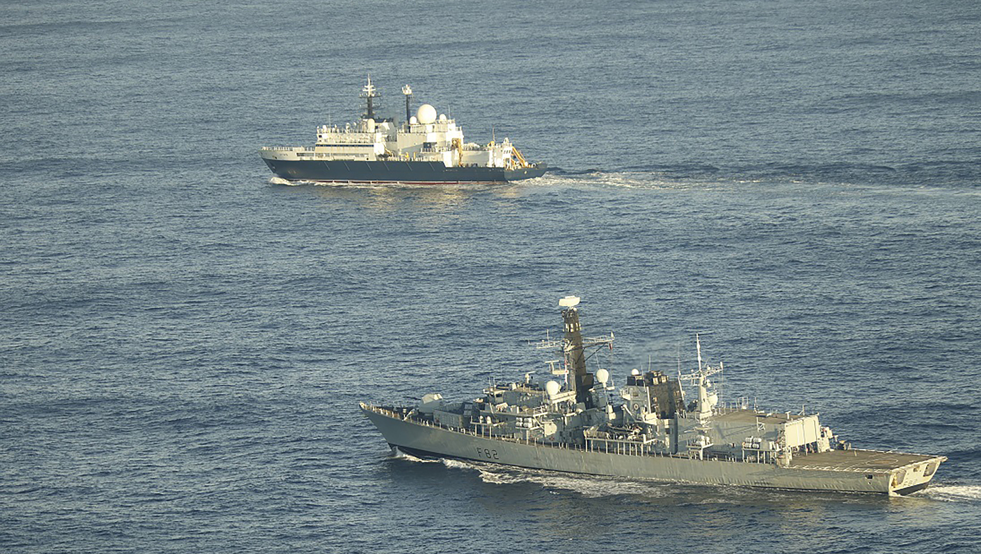 Fears grow over Russian spy ship near Ireland as Zelenskyy visit approaches