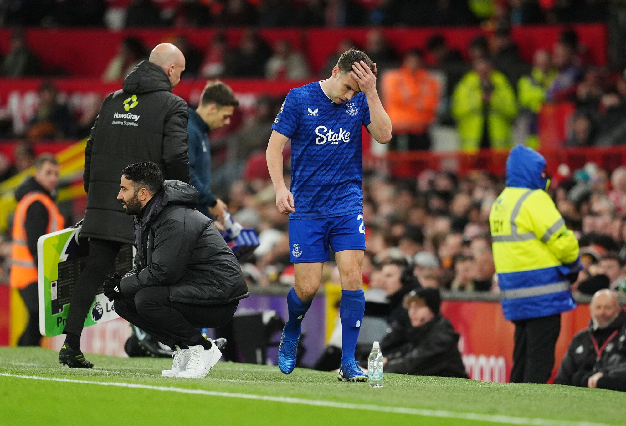 Seamus Coleman off early as Everton suffer bizarre red card