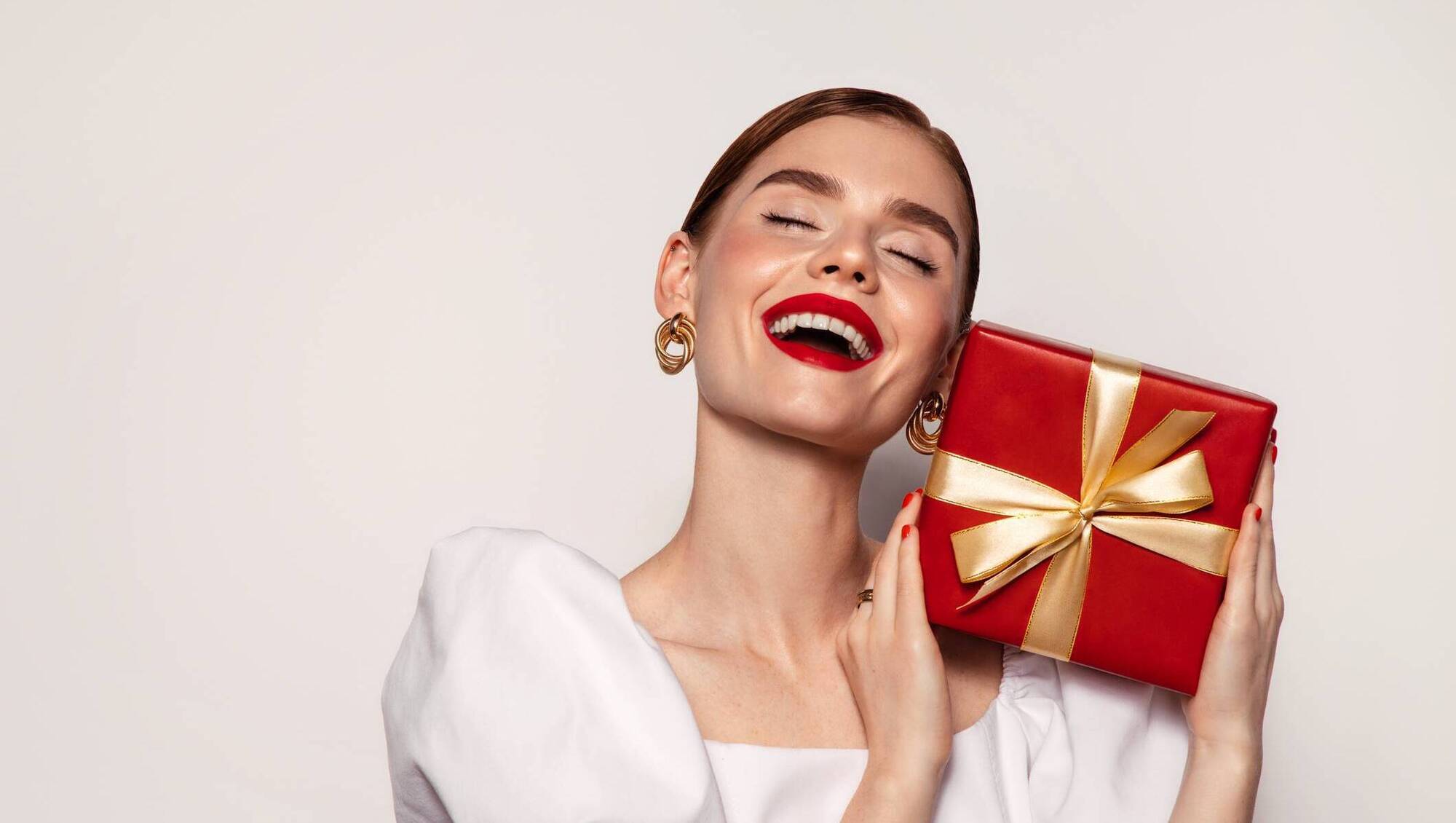 The beauty editor's Christmas gift guide: 12 things to buy for everyone in your life