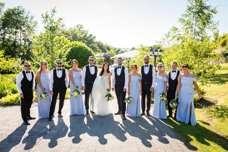 Katie O’Donovan and Kyle Walstow-Smith with their wedding party. Pictures: Dermotsullivan.com 