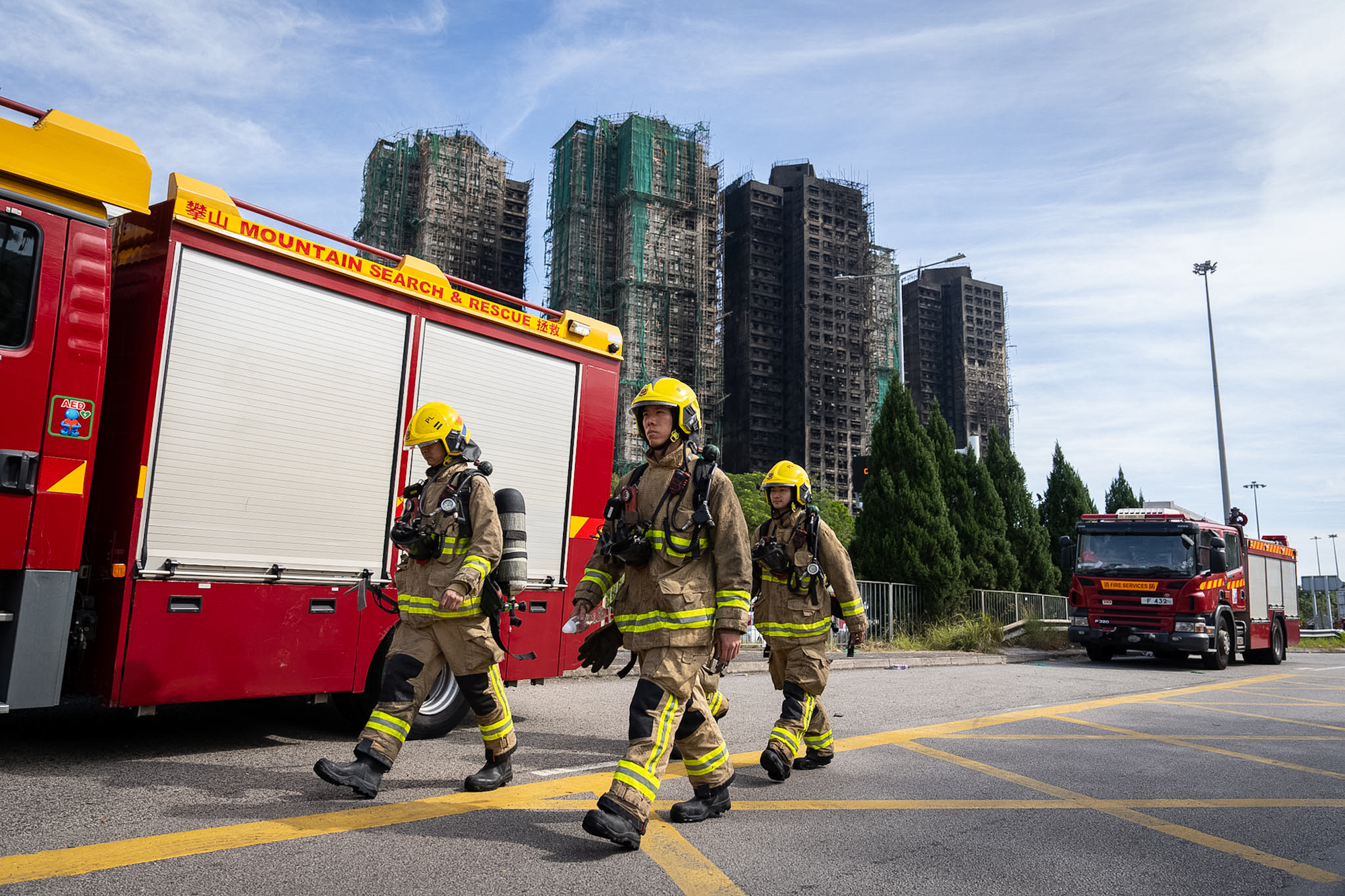 Hong Kong blaze death toll rises to 128 amid final search for survivors