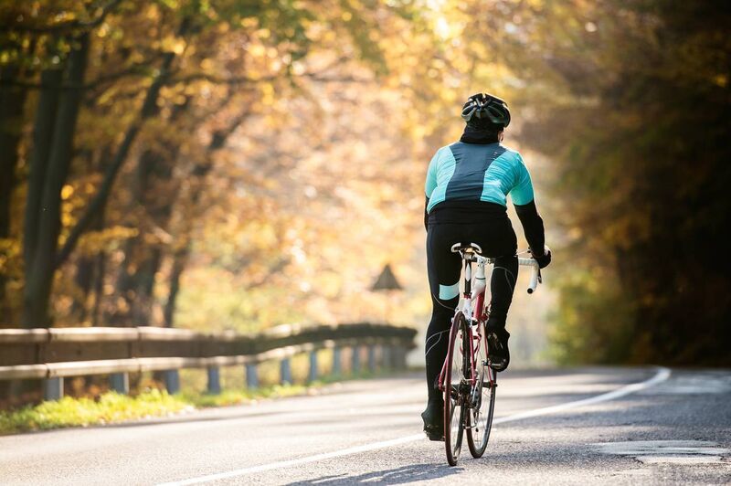 According to the International Society of Sports Nutrition (ISSN), the biggest and most consistent gains come when coffee consumed before endurance activities such as cycling, swimming, and running. According to the International Society of Sports Nutrition (ISSN), the biggest and most consistent gains come when coffee consumed before endurance activities such as cycling, swimming, and running.